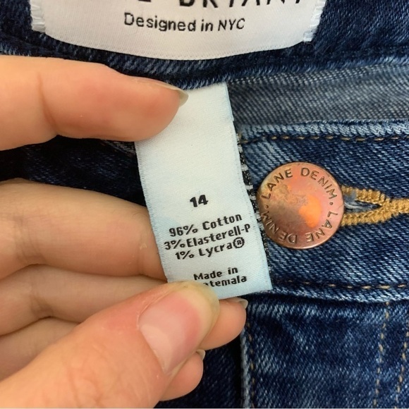 [Lane Bryant] Women's Distressed Taper Straight Leg Mom Jeans - Picture 4 of 7